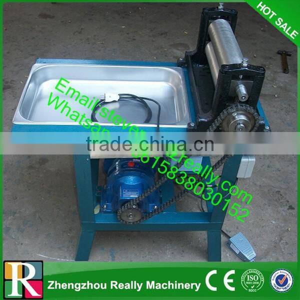 High Quality beekeeping foundation roller /beeswax foundation comb mill