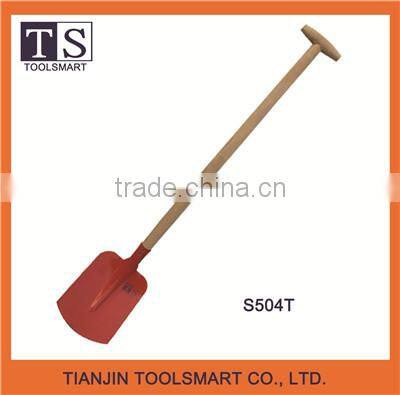 Types of steel garden shovel with wooden or fiber glass handle