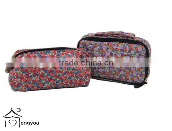 outdoor travel goods hanging cosmetic bag with mirror personalized make up bag