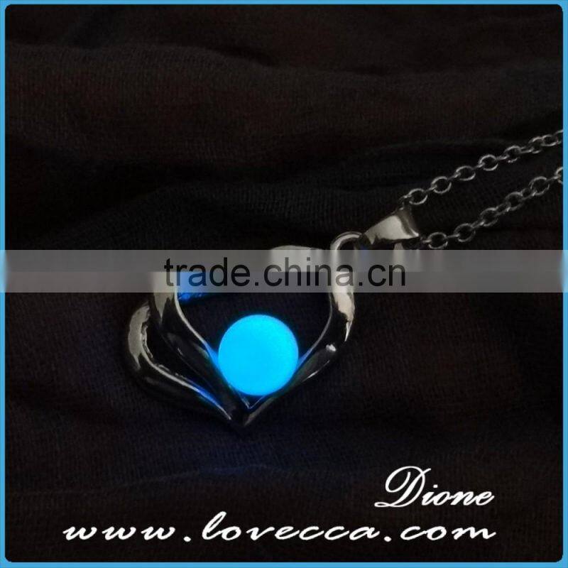Plated noctilucent necklace pendant women heart shape glow dark necklace