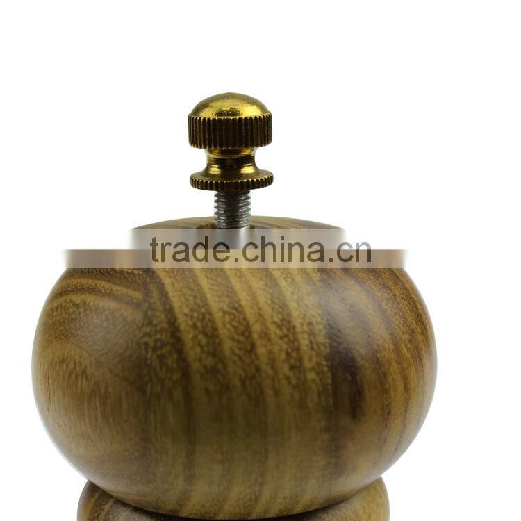 manual wooden pepper grinder set