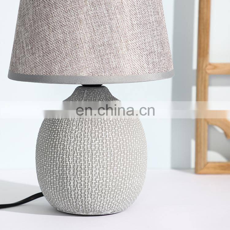 Japan simple relief design reading light customize fancy table lamp porcelain for restaurant office