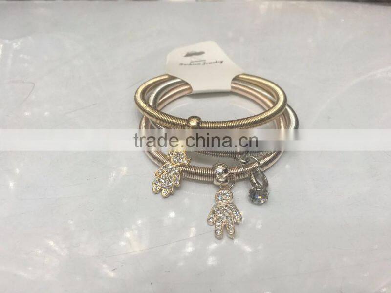 European Peace Love Symbol Spring Elastic Bracelet