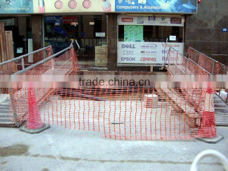 Plastic safety fence