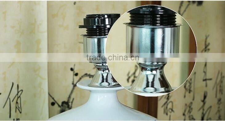 Classic chinese fabrics shadow yellow ceramic table lamp for home hotel