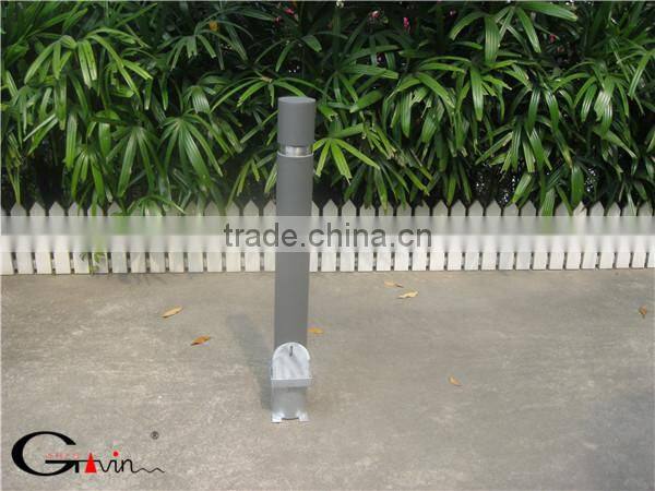 Flexible steel pipe bollard in ground fixing with socket,removable bollard in factory price