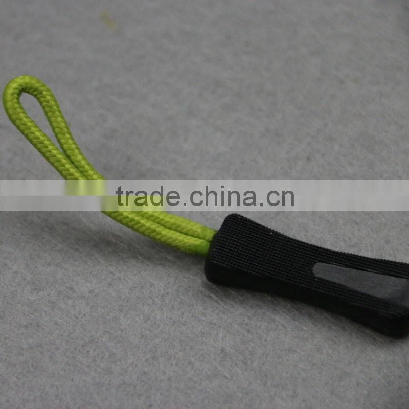 hot sell !plastic fashion zipper puller