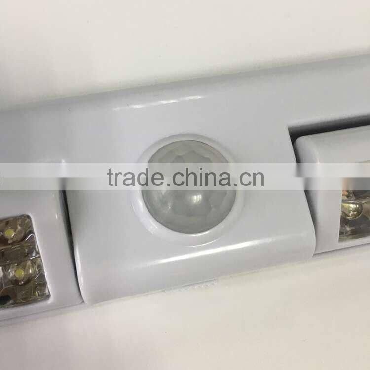 8 LED wireless motion sensor and light sensor light