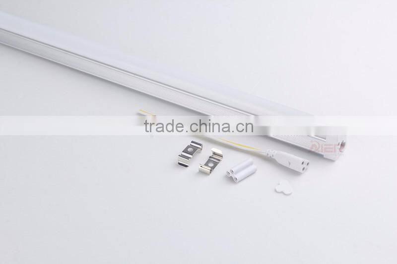 3 years warraty CE, isolated drive integrated t5 tube led