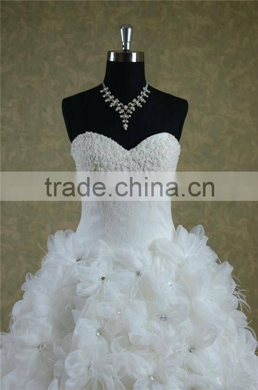 short skirt with more flowers and blossoms inlayed diamonds sleeveless wedding gowns