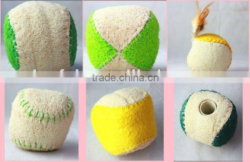 Natural loofah/luffa ball with feather for small animal