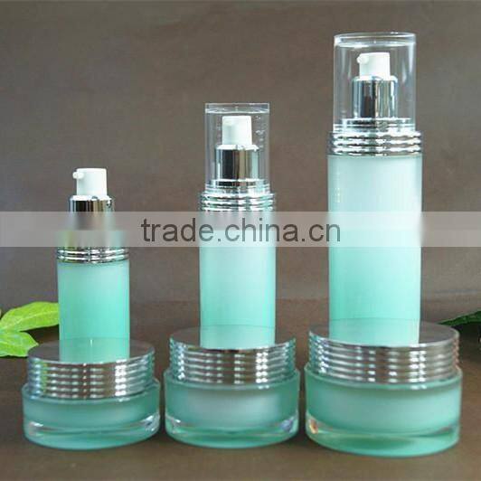 full set of cream jar and bottle in purple color for skin care products