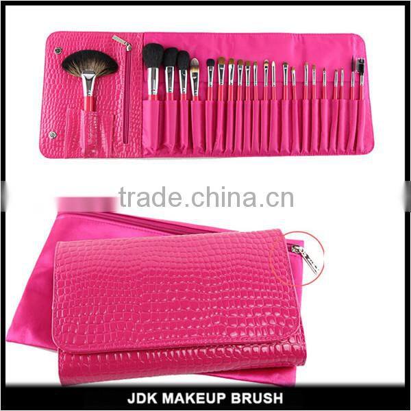 15pcs Luxury Make up Brush Set with PU leather Pouch Short Handle Cosmetic Brush Set with Goat Hair