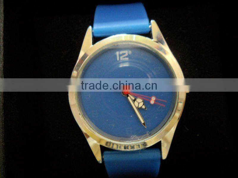Latest Thin Strap Silicone Quartz Watch