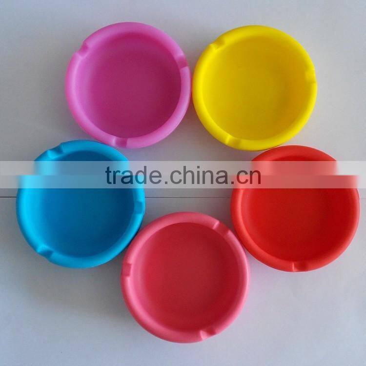 Novelty Gadgets Silicone Ashtray Eco-friendly Heat-Resistant Cigarette Ashtray Portable Ashtrays