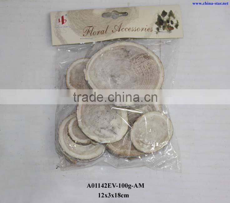 natural small wood chips decoration