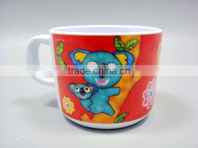 Pink solid color water cup with cute design and handle