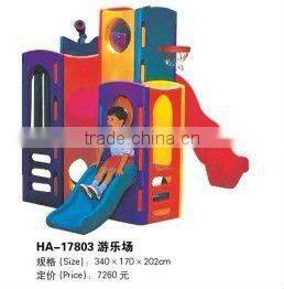 KID'S DOLL HOUSE , LOVELY CHILDREN PLASTIC PLAY HOUSE (HA-17806)