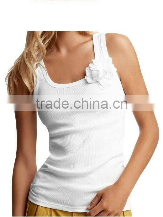 COTTON KNITTED WOMEN'S TANK TOP WITH FLOWER TRIM