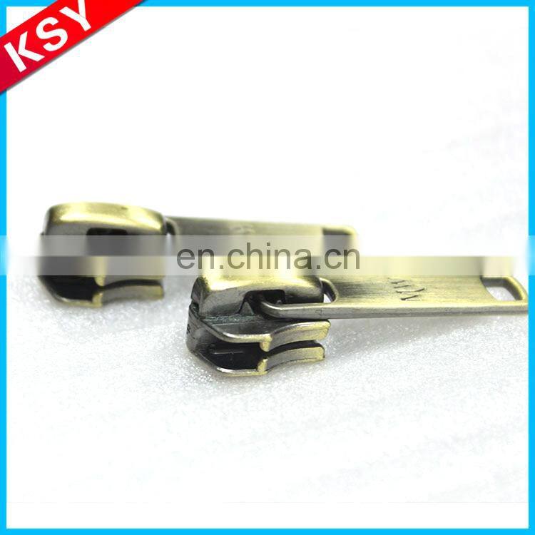 fashin cheap medtal zipper sliders