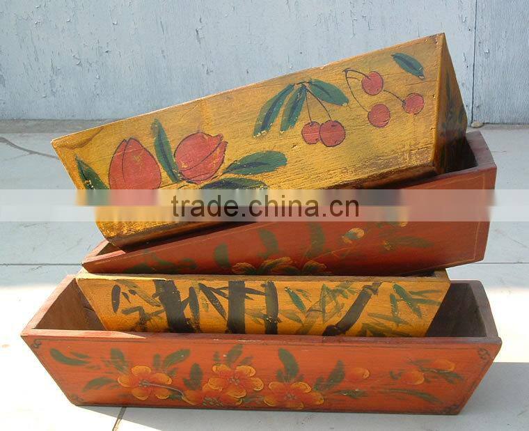 Chinese antique wooden storage baskets with painting