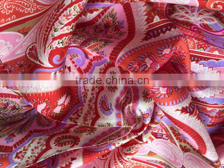 New Product Factory Direct Ladies Twill Silk Scarf Custom Printing