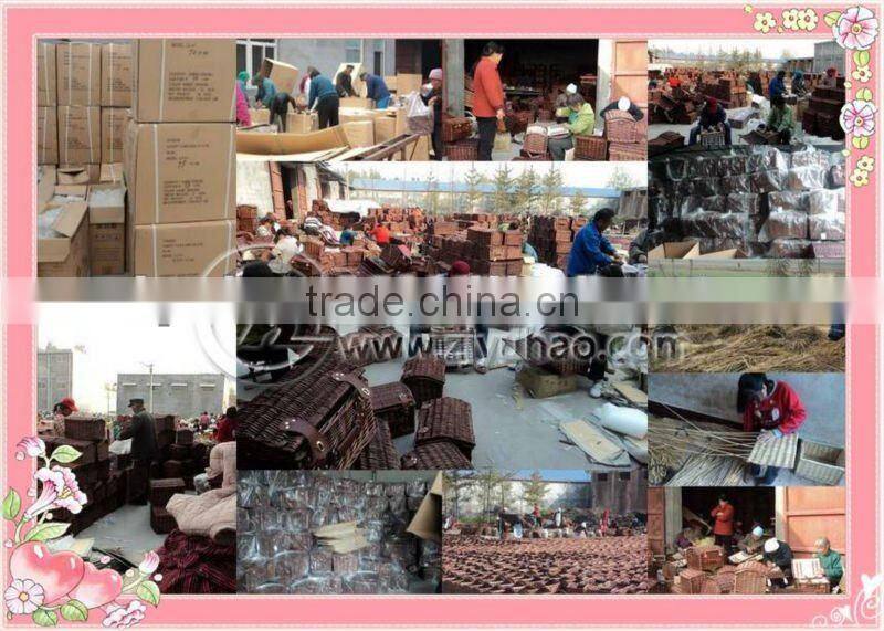 Natural Handmade Willow Picnic Basket With Fabric Liner