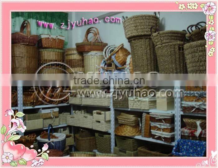 Decorative adult hampers and gift baskets