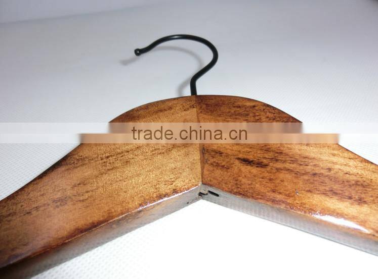 2016 New Promotional mutifunctional antiskid wooden coat hangers