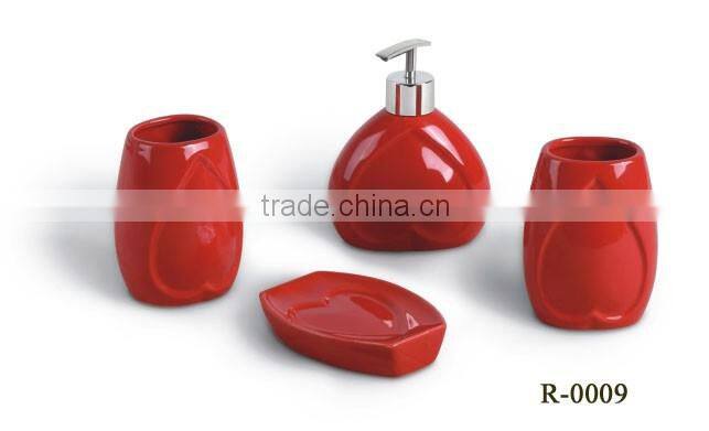 R-0013 Cute and classic bathroom accessory set