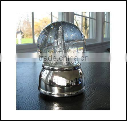 2015 new on alibaba china resin arts & crafts resin snowglobe