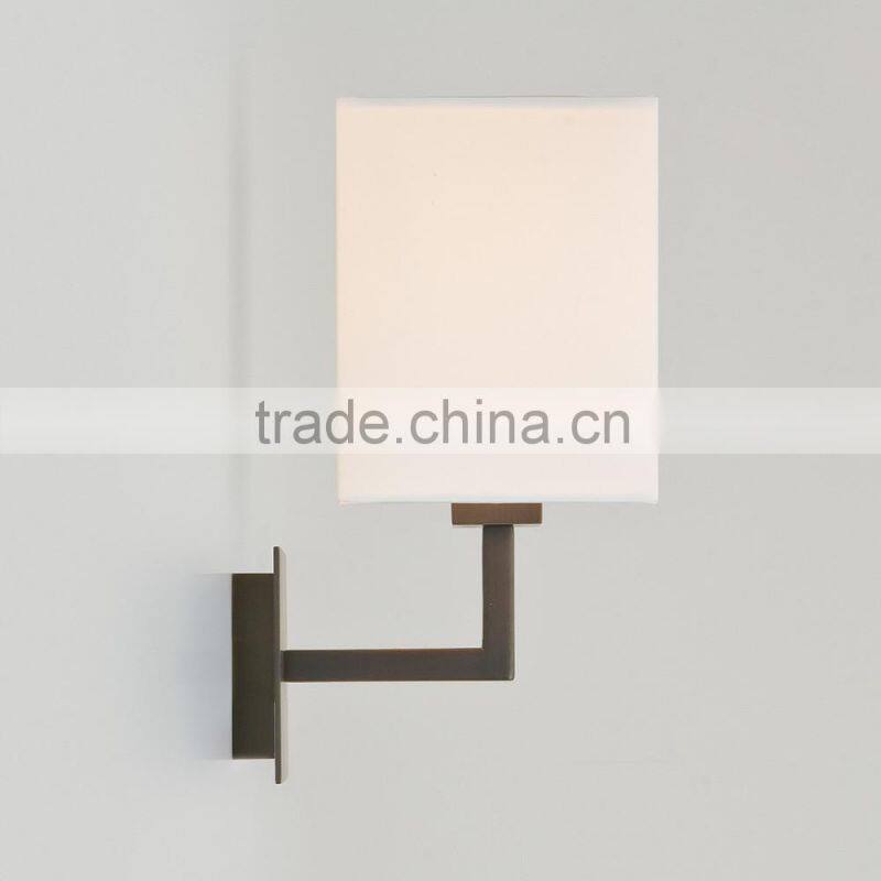 2015 new Best price bronze or brushed nickel power outlet hotel wall lamp reading lamp UL CUL ETL certification