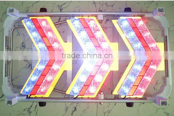 Solar LED Construction Road Traffic Warning Sign