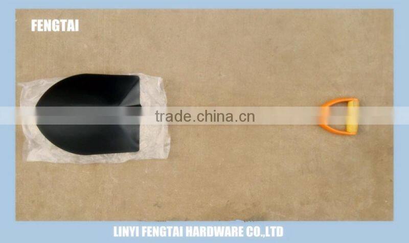 Truper Round Head Wooden Handle Spade Shovel