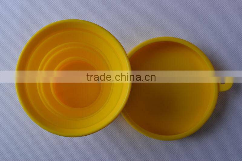 Elegant reuseable economical flexible convenient portable silicone telescopic cup with lid