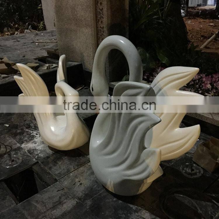FRP display swan sculpture figurine