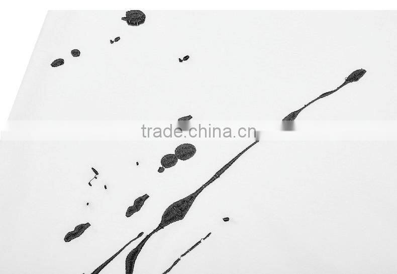 Customized white casual short sleeve emboridered t shirt for men