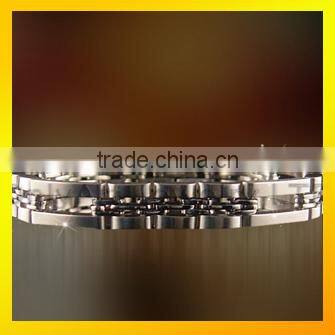 Zircon inlaid silver color comfort fit stainless steel bracelet