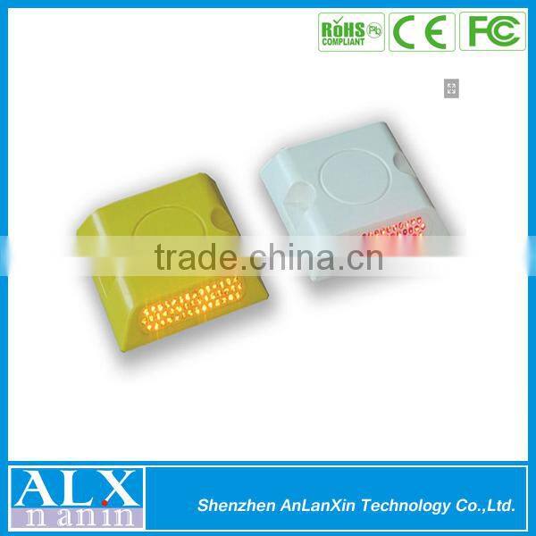 reflective pavement stud