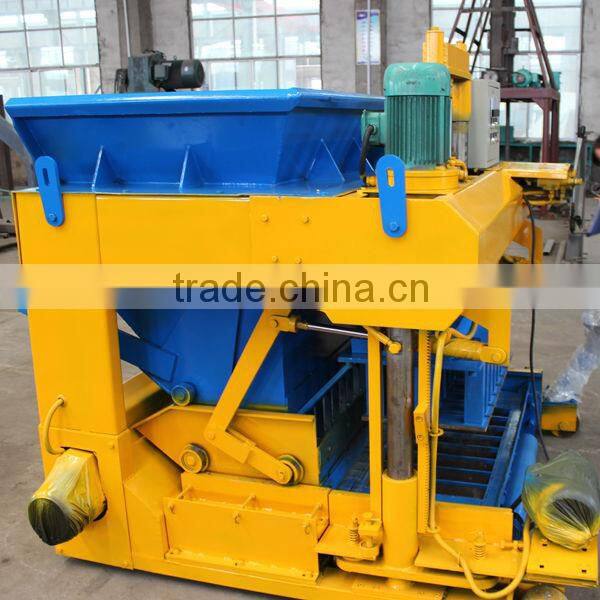 WT6-30 mobile hollow brick making machine