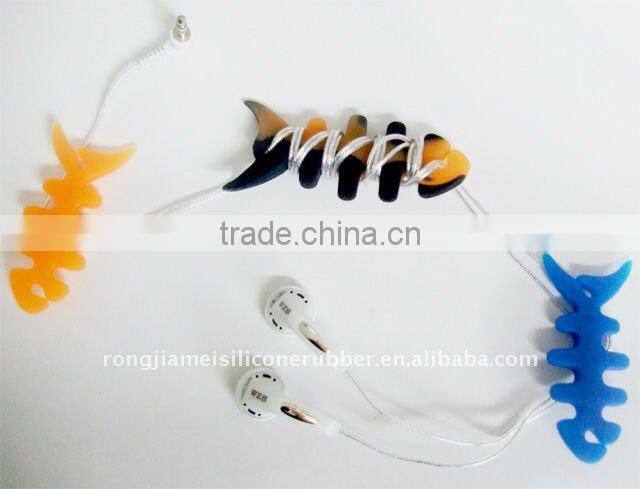 Silicone fish shape the headset bobbin winder