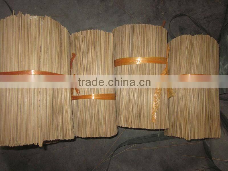 UNMOULDY ROUND BAMBOO STICK