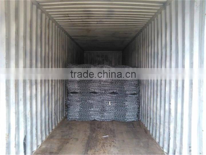 high quality anping hexagonal mesh fence factory(ISO9001)