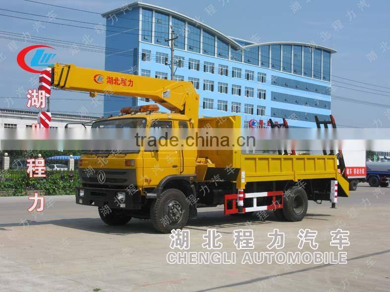 Dongfeng 8 tons telescopic boom truck mounted crane