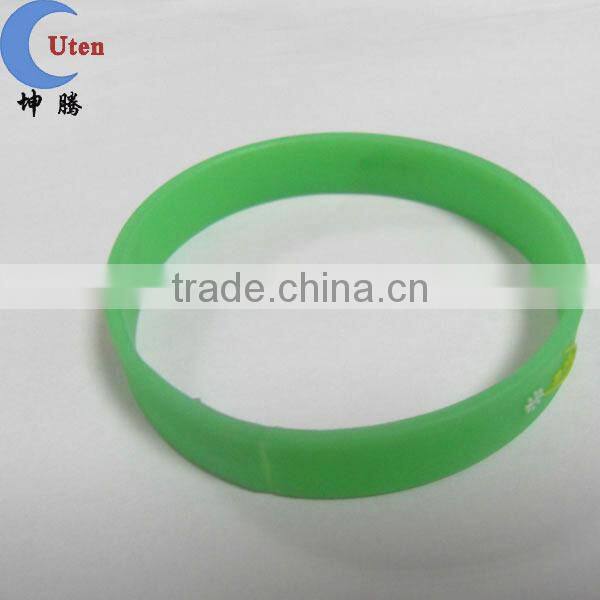 Fashionable silicon slap wrist bands