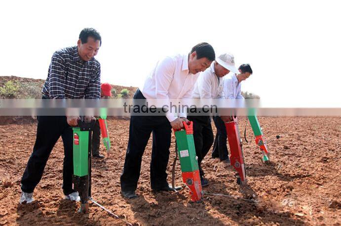 Double barrel manual corn plastic planter