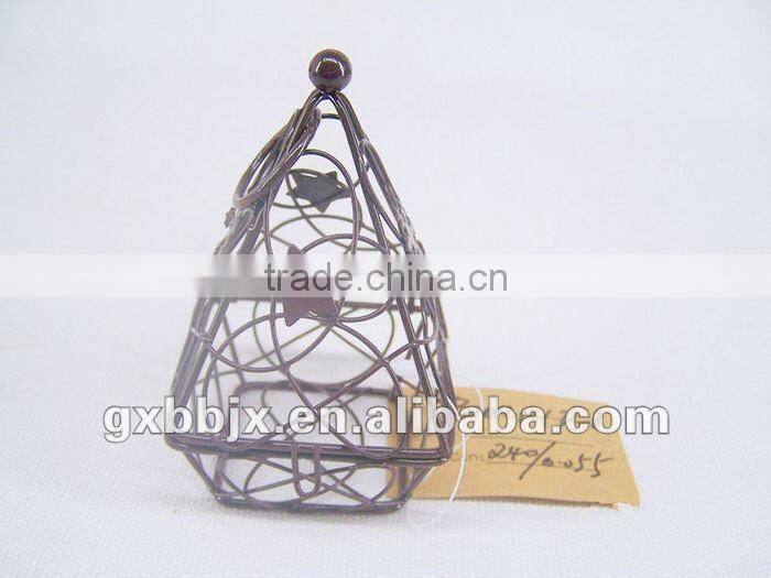 Small metal gift box packaging for Christmas decor