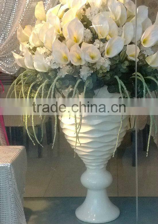 Fiberglass planter pot