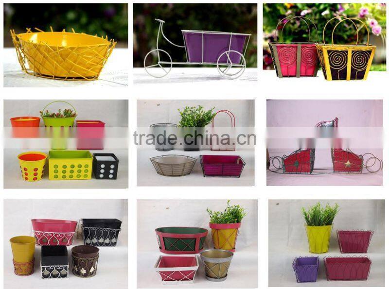 Beautiful Hand Painted Flower Vases With Metal Wire Holder For Home Decoration