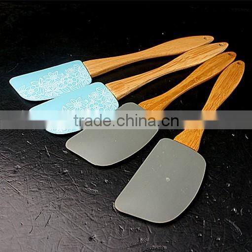 12083 Silicone Spatular scraper Silicone Cream Spatular with wooden Handle